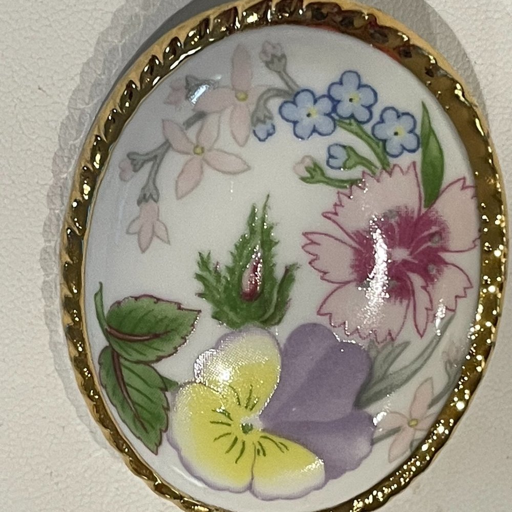 Aynsley Floral Design Brooch
